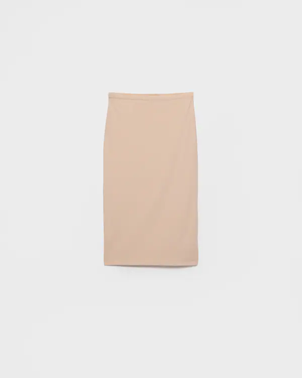 Stretch fabric slip